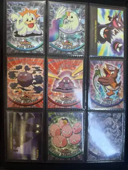 Pokemon Binder Bundle with 33 Topps cards - Image 2