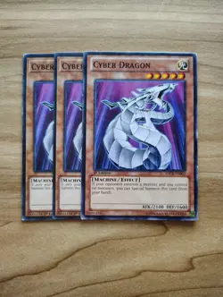 Yu-Gi-Oh! - Cyber Dragon 3X - Complete Playset - Image 1