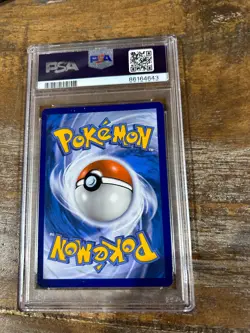POKEMON 2022 GO CHARIZARD Holo #010 PSA 8 RARE - Image 2