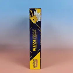 SCHWERT & SCHILD PREMIUM KOLLEKTION BLITZA VMAX POKEMON 2021 GER OVP SEALED 1 - Image 2