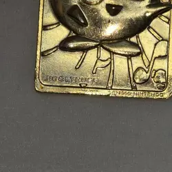 1999 NINTENDO POKEMON JIGGLYPUFF GOLD PLATED METAL TRADING CARD - Image 3