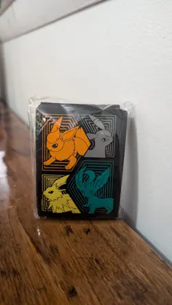 Pokemon TCG Evolving Skies ETB Card Sleeves 65ct (Flareon, Leafeon, Umbreon.) - Image 3