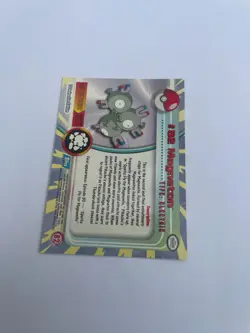 #82 Magneton - Pokemon Topps Trading Cards (2000 - blue label) - Image 2