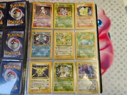 Complete Pokemon Base Set 102/102 WOTC 1999 with binder - full set - all holos - Image 2
