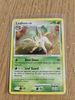 Pokemon TCG Leafeon Majestic Dawn 7/100 Swirl Holo Rare LP. - Image 1