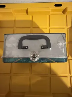 Pokemon Spring 2022 Collector Chest SEALED - Image 2