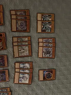 YuGiOh! Tournament Ready Blue-Eyes White Dragon Deck w/ Extra Deck - Seto Kaiba - Image 1