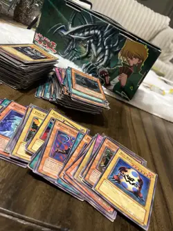 Yu-Gi-Oh! Lot Of 140+ Cards Vintage 1996 Foils 1st Edition Rare - Image 4