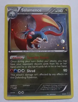 SALAMENCE 8/20 Dragon Vault Holo Rare Pokemon Card Light Played - Image 1