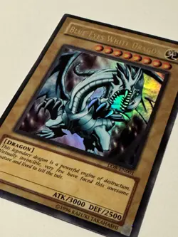 Yugioh Blue Eyes White Dragon LOB-001 Ultra Rare 1996 Original - Image 3