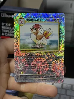 Pidgeotto 34/110 Legendary Collection 2002 Reverse Holo Pokemon Card TCG - Image 3