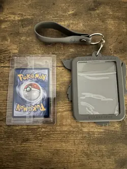 Mightyena - Simplified Chinese - Keychain/Card Holder - Pokemon TCG with PROMO - Image 2