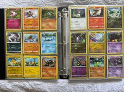 Pokemon Card Binder Collection TCG 16 full pages LP-NM a lot Holos reverse holos - Image 2