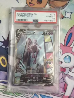 Pokemon Mewtwo v TCG Holo Ultra Rare Card Pokemon Go 072/078 - Image 1