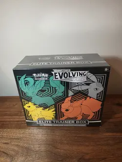 Pokemon Evolving Skies Elite Trainer Box Etb - Image 1