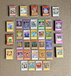 Yu-Gi-Oh Cards Bulk lot - 282 Cards Rares, Commons , Holos Genuine Konami - Image 1