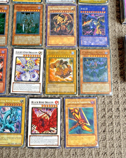 Yu-Gi-Oh Cards Bulk lot - 282 Cards Rares, Commons , Holos Genuine Konami - Image 5