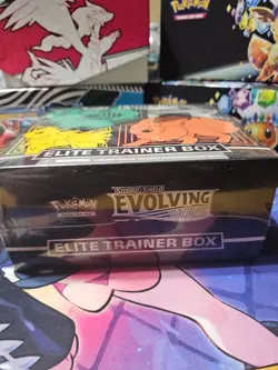 Pokemon Sword & Shield EVOLVING SKIES Elite Trainer Box ETB Factory Sealed ￼ - Image 5