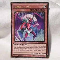 Santa Claws PGL2-EN021 Premium Gold: Return of the Bling-1st Edition 1st Edition - Image 1