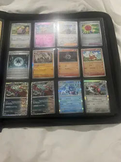 COLLECTION STARTER🎉🎉Pokemon TCG Card Binder Collection Multiple Sets Top Hits. - Image 1