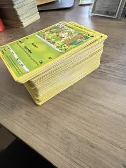 Fusion Strike Bulk Bundle 153 Cards Pokemon TCG Sword And Shield - Image 1