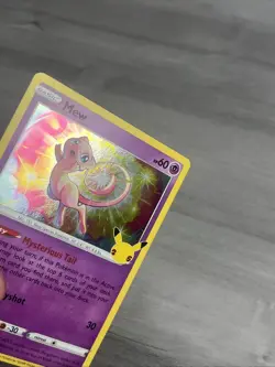 Pokemon TCG SWSH Celebrations Mew Holo Rare 011/025 LP/NM - Image 2