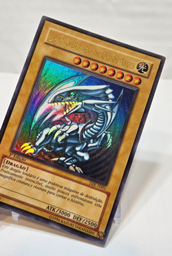 Portuguese Blue-Eyes White Dragon DIK-P001 Ultra Rare 1st Edition Yugioh 7929 - Image 4