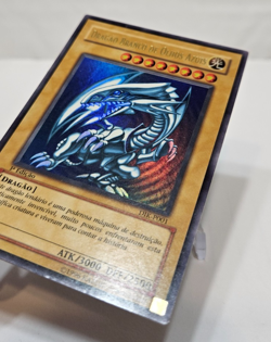 Portuguese Blue-Eyes White Dragon DIK-P001 Ultra Rare 1st Edition Yugioh 7931 - Image 2