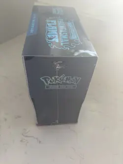 Pokemon TCG - Mega Evolution Phantasmal Flames ETB IN HAND - Image 3