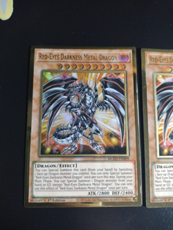 3x Red-Eyes Darkness Metal Dragon MGED-EN009 Premium Gold Rare 1st Ed Very LP - Image 2