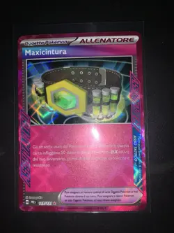 Evoluzioni Prismatiche Maxicintura Asso PRE 117/131 Italiano Ita Carta Pokemon - Image 1