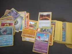 Pokemon Cards - Large Lot 400+ Cards ~ 2017 - 2022 ~ TCG Mixed Bulk A8 - Image 5
