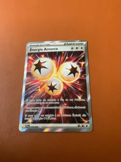 Carte Pokemon Flammes Fantasmagoriques ME02 - Energie Amorce 124/094 - Full Art - Image 1