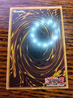 LP! YuGiOh TCG Blue-Eyes White Dragon Secret Rare BPT-009 2003 Collectors Tin - Image 5