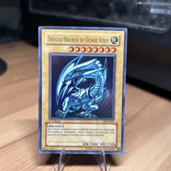 Yugioh Blue-Eyes White Dragon DIK-P001 Ultra Rare 1st Ed PORTUGUESE - Image 1