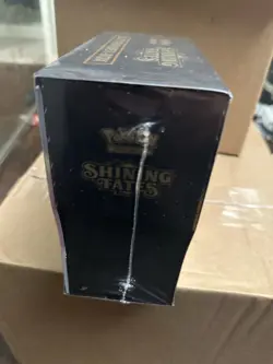 Pokemon TCG Shining Fates Elite Trainer Box ETB Brand New Sealed 820650808173 - Image 3