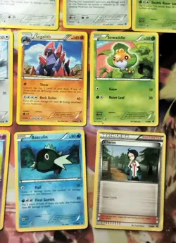 Emerging Powers 2011 Black And White Vintage Pokemon Card Lot (Read Description) - Image 5