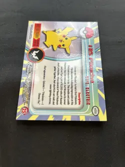2000 Pokemon TV Topps Chrome Pikachu #25 - NM - Image 5