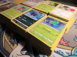 Lot of 1000 Modern Bulk Common/Uncommon Pokemon Cards - Image 2