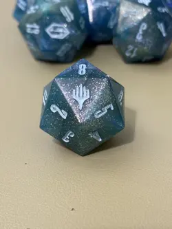 1x MTG Final Fantasy Gift Bundle Crystal Blue Oversized D20 Die Dice counter - Image 1