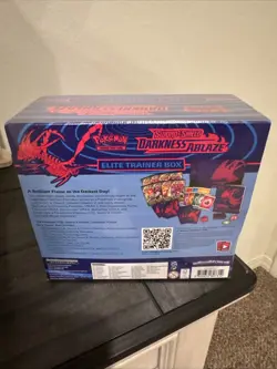 Pokemon TCG: Sword & Shield 3 Darkness Ablaze Elite Trainer Box 820650807312 - Image 2