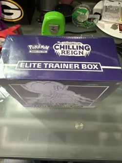 Pokemon Sword & Shield Chilling Reign Elite Trainer Box ETB Sealed - Image 2
