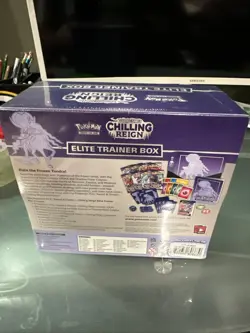 Pokemon Sword & Shield Chilling Reign Elite Trainer Box ETB Sealed - Image 4