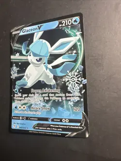 2021 Pokemon Sword Shield Glaceon V 40 /203 Full Art Holographic Snowflake Stamp - Image 3