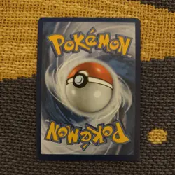 Pokemon Galarian Moltres v Chilling Reign Card 097/198 Near Mint - Image 2