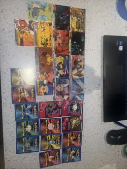 Pokemon Cards Bundle Lot , Topps Mewtwo Strikes Back , Pikachu’s Vacation ++ - Image 1