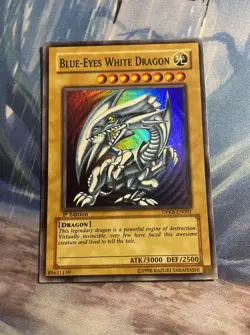 Yu-Gi-Oh! BLUE-EYES WHITE DRAGON - DPKB-EN001 - 1ST Edition Ultra Rare - NM - Image 1