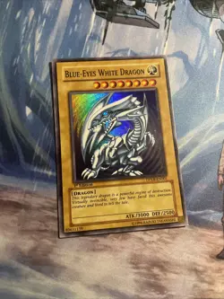 Yu-Gi-Oh! BLUE-EYES WHITE DRAGON - DPKB-EN001 - 1ST Edition Ultra Rare - NM - Image 2