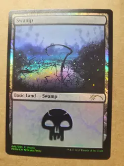MTG: Swamp - 003/005 - Rare 2017 Gift Pack - FOIL NM/LP Promo Basic Land Card - Image 1