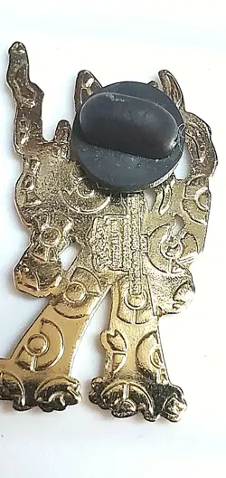 2015 POKEMON NINTENDO OFFICIALLY LICENSED 1.5" BLAZIKEN COLLECTOR'S PIN/BADGE - Image 3